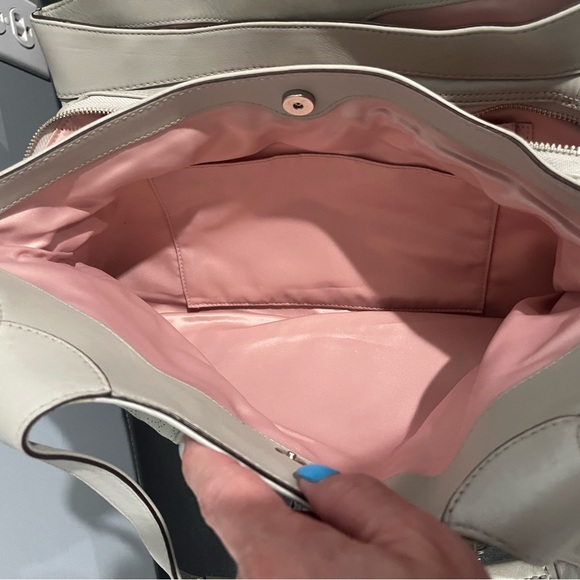 Preloved coach bag - Picture 3 of 8